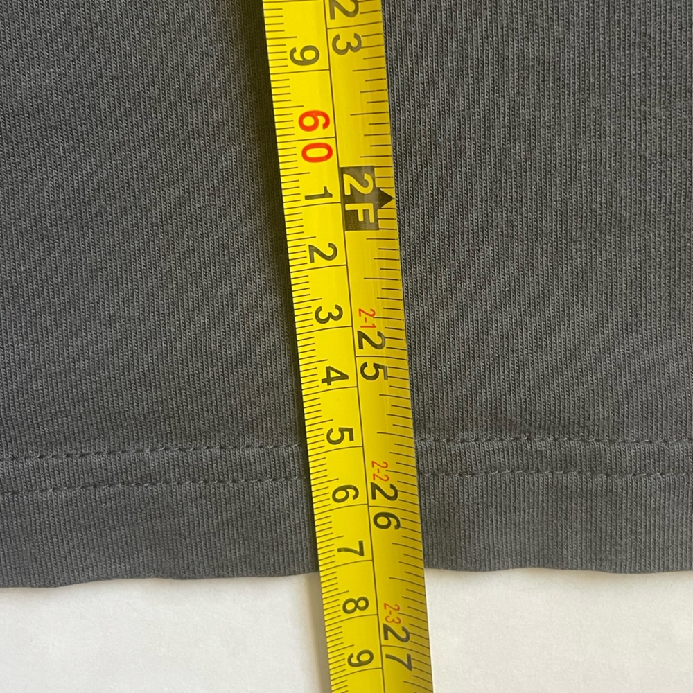 Kaws x Uniqlo tokyo first tee tshirt man’s XL - Picture 7 of 8